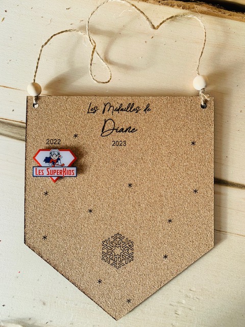 Fanion pour médailles de ski personnalisé – Image 2