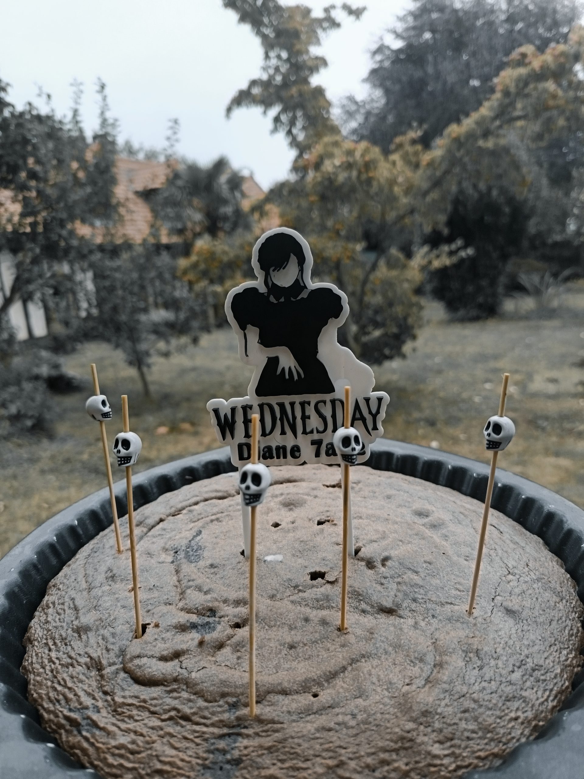 Topper de gâteau personnalisé “Mercredi Addams” – Image 3