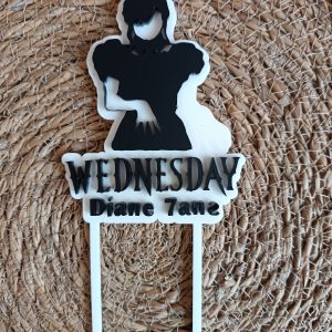Topper de gâteau personnalisé “Mercredi Addams”